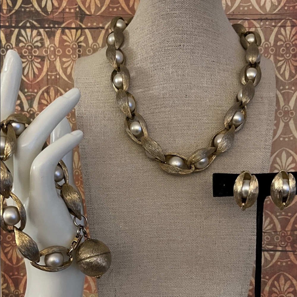 Vintage textured gold tone flower bud set with silvery grey tone faux pearls